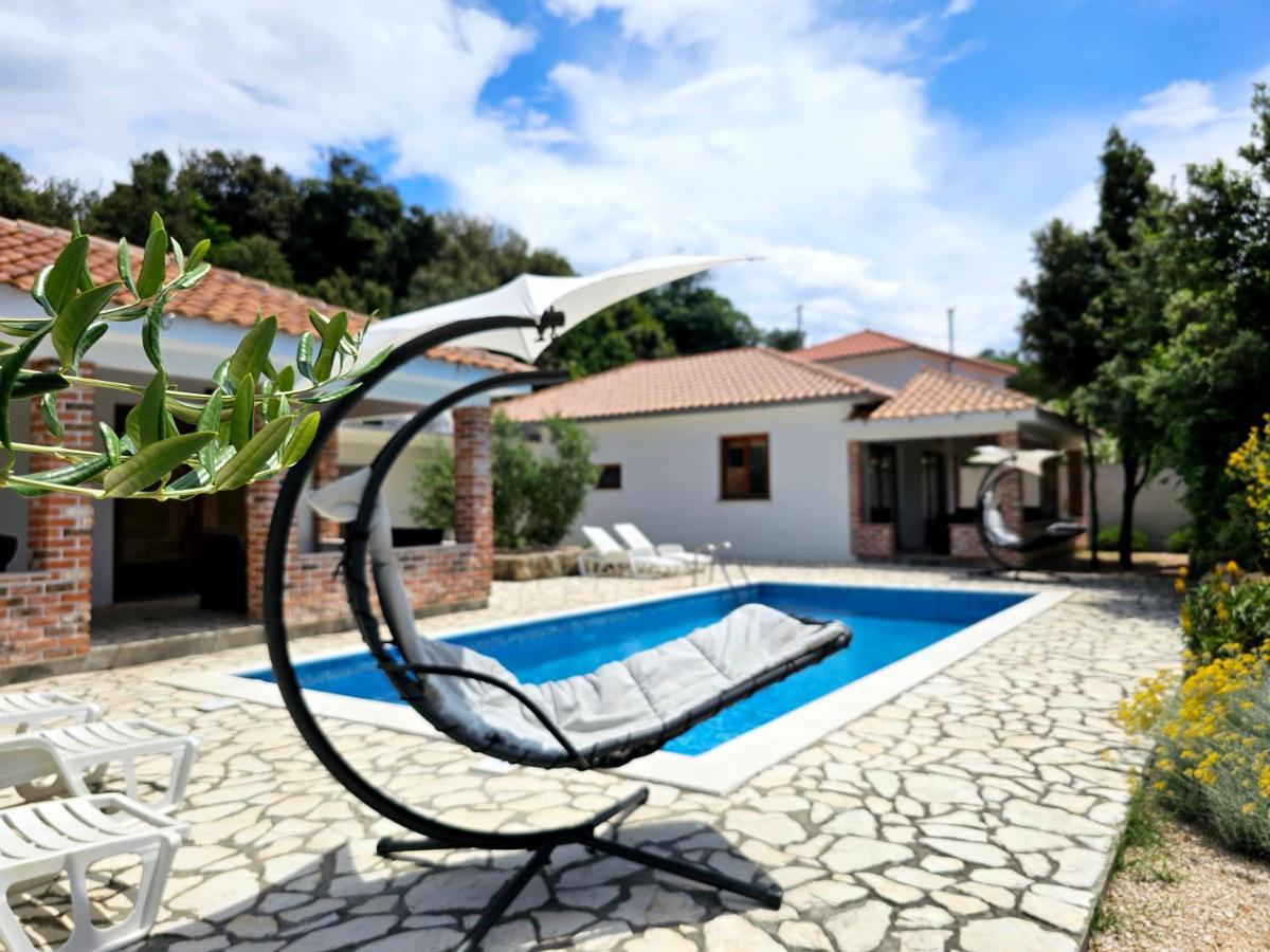 Holiday Homes Sintija Kampor Dış mekan fotoğraf