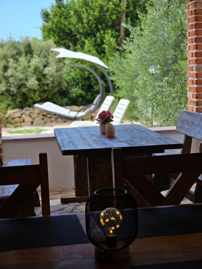 Holiday Homes Sintija Kampor Dış mekan fotoğraf
