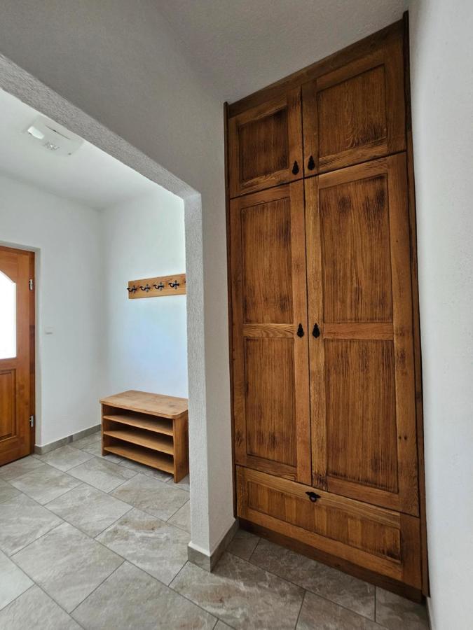 Holiday Homes Sintija Kampor Dış mekan fotoğraf