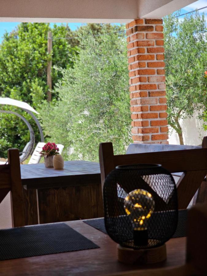 Holiday Homes Sintija Kampor Dış mekan fotoğraf